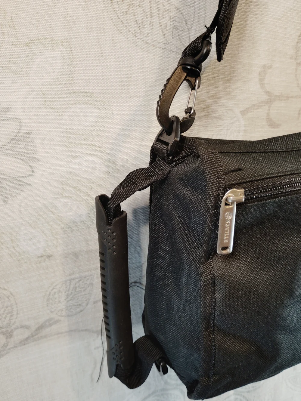 SevilleGear Drive Black Compact Messenger Crossbody Bag with Adjustable Strap